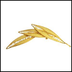 Gold Leaf Brooch‎ Pin Vintage Filigree Delicate Openwork Jewelry